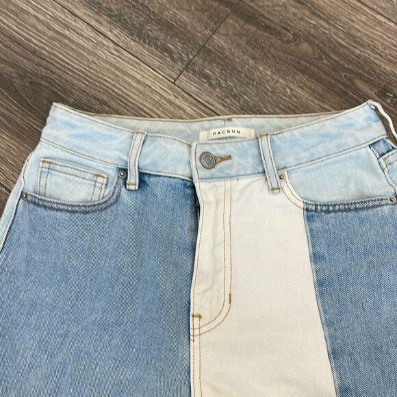 PACSUN THE MOM JEAN Size 25 - Picture 2 of 4